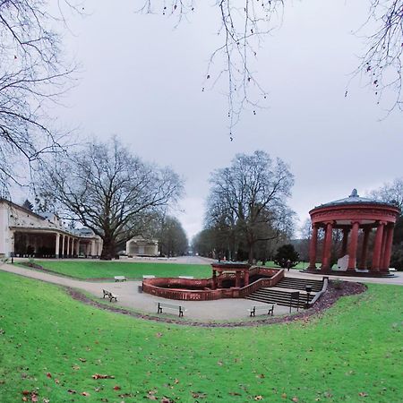 Von Privat, Grosses Zimmer Sehr Zentral In Bad Homburg Stadtmitte Bad Homburg vor der Hoehe Ngoại thất bức ảnh